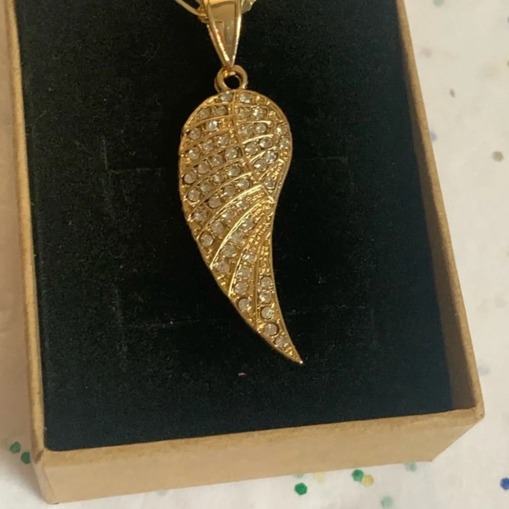 New gold plated angel wing necklace
